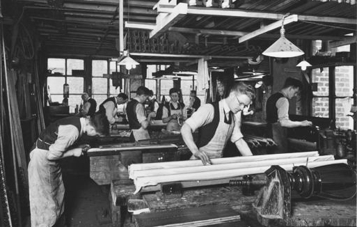 Peradon</figure>...                    </span>
                                                                            </li>
                                                <li class=